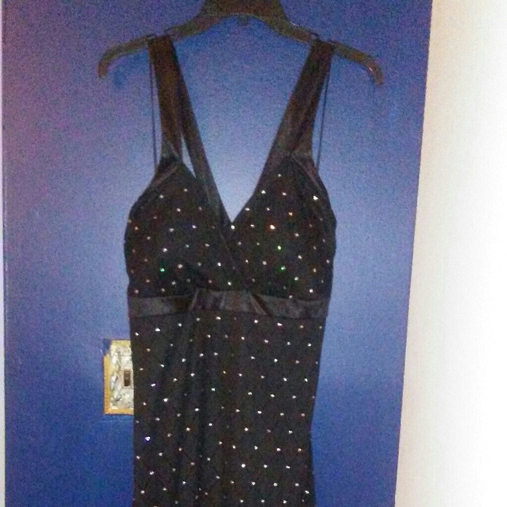 Rhinestone Cross-Cross Back Sexy Black Dress